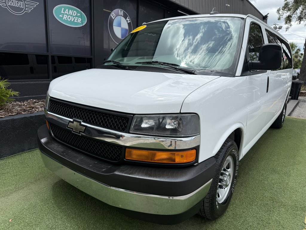 chevrolet express passenger 2017 1GAZGPFG3H1242165 image chevrolet express passenger 2017 1GAZGPFG3H1242165 image
